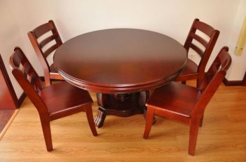 紅橡木家具優(yōu)缺點(diǎn)有哪些，如何選擇？